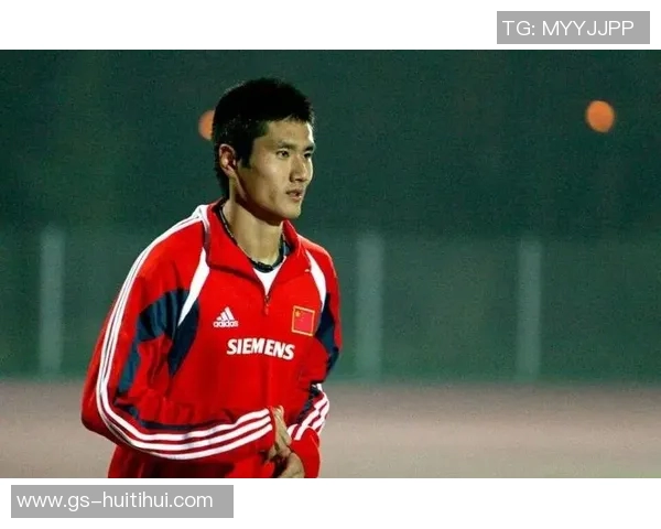 从绿茵赛场到指挥席邵佳一与中国足球的约定