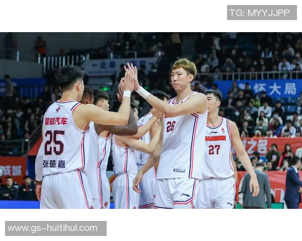 季后赛首轮广东欲复仇主动求变重签斯隆力拼新疆 季后赛首轮广东欲复仇主动求变重签斯隆力拼新疆