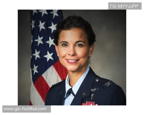 优秀榜样,马卡:阿劳霍一下飞机就直奔训练基地进行恢复训练 优秀榜样,马卡:阿劳霍一下飞机就直奔训练基地进行恢复训练