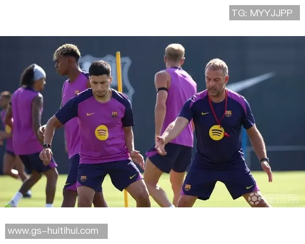 每体：一名巴萨球迷因点燃焰火导致公交车起火被逮捕